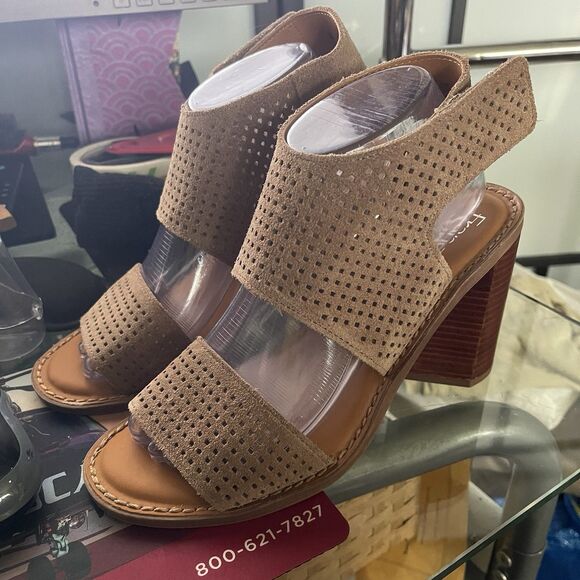 Franco Sarto Women Delores Ankle Suede Block Heels Sandals Shoes Tan Size 9 - Picture 3 of 3